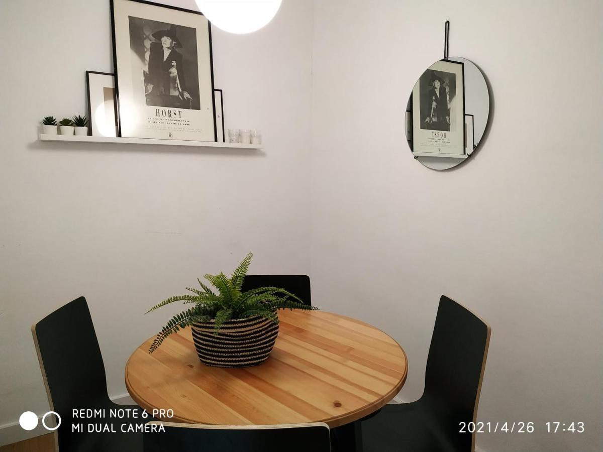 Apartamento La Roqueta completo en pleno centro Valencia Exterior foto