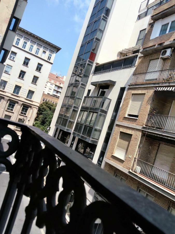 Apartamento La Roqueta completo en pleno centro Valencia Exterior foto